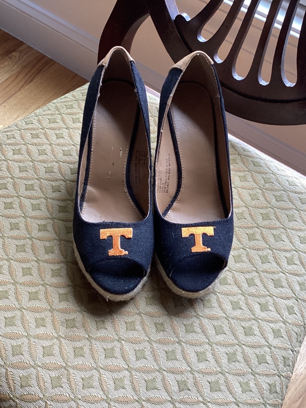 New without tags, Tennessee Volunteer Black w/orange T Espadrilles, size 6